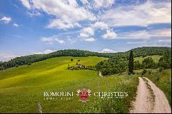 STUNNING ORGANIC ESTATE FOR SALE IN PIENZA, VAL D'ORCIA