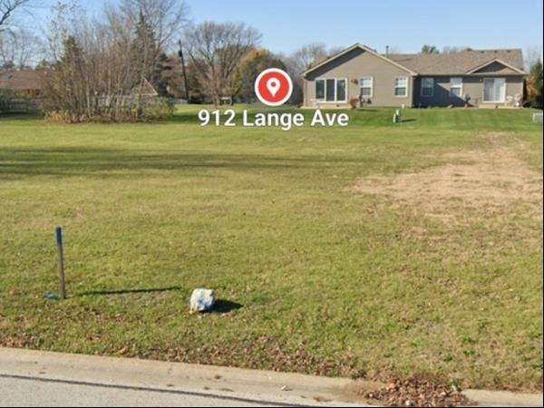 912 Lange Avenue, Beecher IL 60401