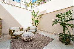 Newly built townhouse with sea views in El Terreno, Palma, Mallorca