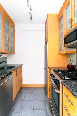 30 W 60TH Street #8L, New York NY 10023