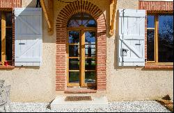 For sale Renovated 19th century country house