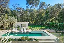 Contemporary villa for rent in Mougins