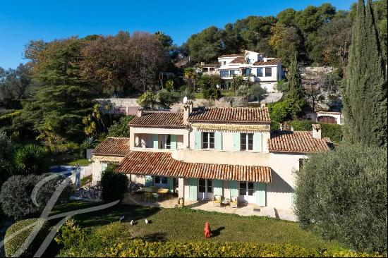 PROVENCAL VILLA WITH POOL - SEA VIEW