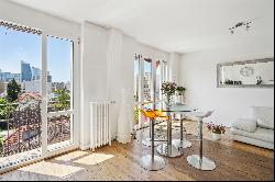 Top floor appartment in Courbevoie