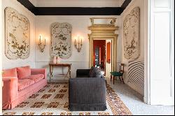 San Pasquale Apartment, Luxury Oasis in the Heart of Naples