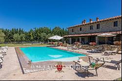 RESTORED FARMHOUSE WITH POOL FOR SALE ON LAKE TRASIMENO, UMBRIA