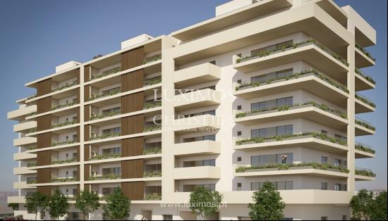 Modern 4-bedroom Apartment, in a gated community, in Portimao, Algarve