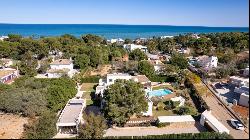 Mediterranean Elegance in Denia: A Modern Villa Oasis in Las Rot, Dénia 03700