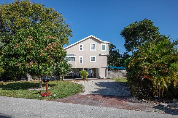 19533 Mayan Drive, Sugarloaf FL 33042