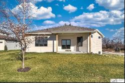 10201 Cove Hollow Drive, Papillion NE 68046