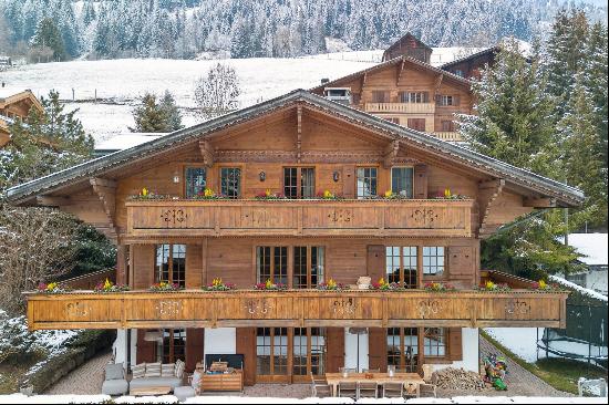 Magnificent chalet with 3 independent apartments near Gstaad