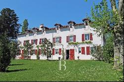 Villa LES CYPReS - Beautiful 17th century house in the middle of a large wooded park with 