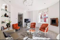 BIARRITZ, TOWN CENTER, COMPLETELY RENOVATED APARTMENT