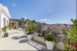 Spectacular penthouse with panoramic terrace in Nice Bas Cimiez