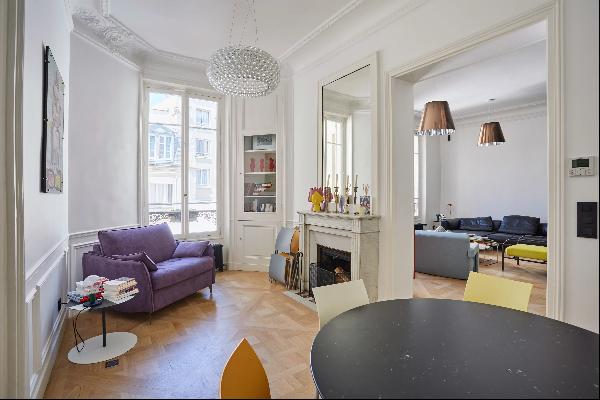 Paris 7th District A renovated pied a terre