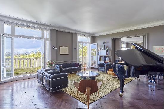 Paris 16th District - A superb 4-bed apartment