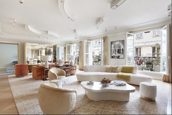 Paris 8th District An exceptional apartment in a prime location