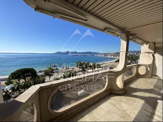 Cannes - Croisette - 2 Bedrooms Apartment