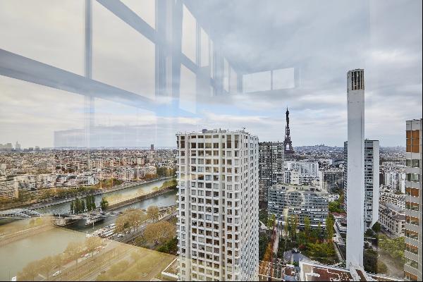 Paris 15th District – A top-floor duplex apartment