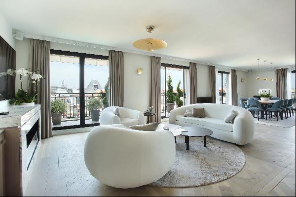 Paris 8th District – An exceptional penthouse apartment