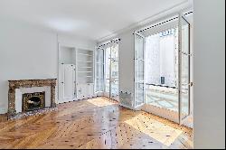 Paris 6th District – A superb 3-bed apartment