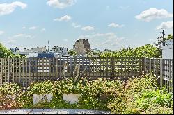 Neuilly-sur-Seine - A 2/3 bed apartment with a roof terrace