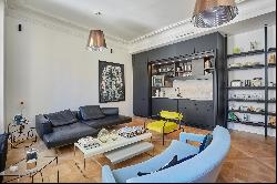 Paris 7th District - A renovated pied a terre