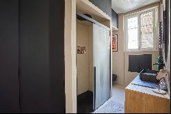 Paris 7th District - A renovated pied a terre