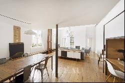 Paris 3rd District – A peaceful 2/3 bed apartment