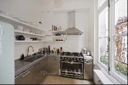 Paris 3rd District – A peaceful 2/3 bed apartment