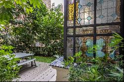 Paris 16th District – An ideal pied a terre with a garden