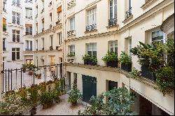 Paris 6th District - A 4-bed family apartment