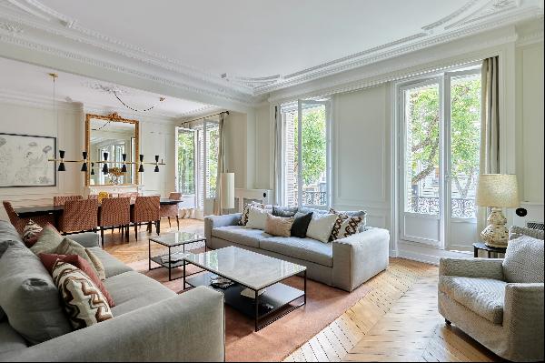 Paris 17th District – A renovated 3-bed apartment