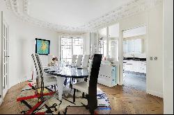 Paris 16th District – A bright and peaceful 2/3-bed apartment