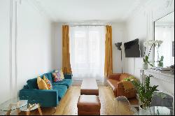Paris 7th District – A 2/3 bed apartment