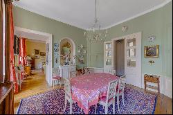 Versailles – A superb apartment in the immediate vicinity of the historic chateau