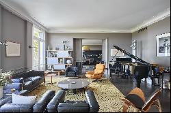 Paris 16th District – A superb 4-bed apartment