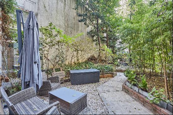 Paris 6th District – A superb pied a terre with a garden