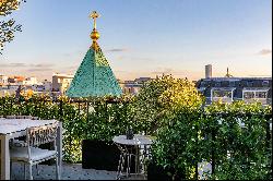 Paris 8th District – A superb pied a terre with a terrace