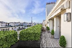 Paris 8th District – A superb penthouse apartment with terraces