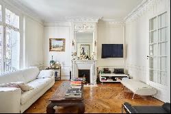 Paris 15th District – A peaceful pied a terre