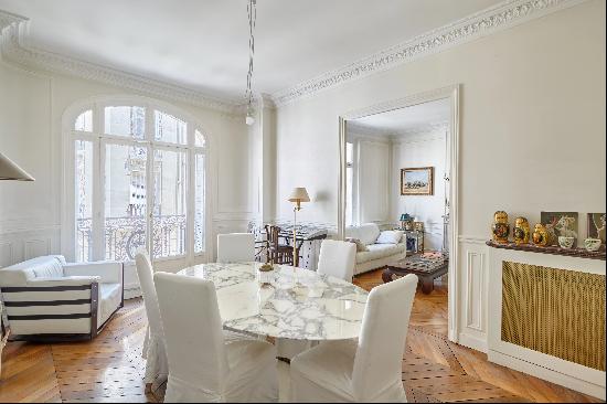 Paris 15th District – A peaceful pied a terre