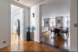 Paris 16th District – A renovated pied a terre