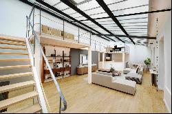 Paris 9th District – A bright loft-style apartment
