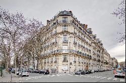 Paris 17th District – A 267 sqm apartment