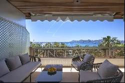 Cannes Croisette - 2 bedrooms apartment with panoramic sea view