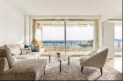 Cannes-Californie- amazing apartment on last floor with sea view