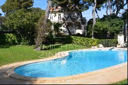 Apartment in residence with swimming pool