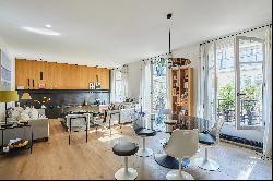 Paris 7th District - A bright and peaceful pied a terre