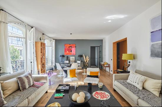 Paris 7th District – A bright and peaceful pied a terre